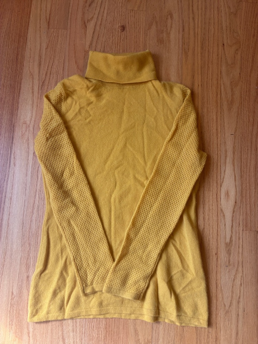 Neiman Marcus Cashmere Collection mustard Turtleneck Knit Sweater